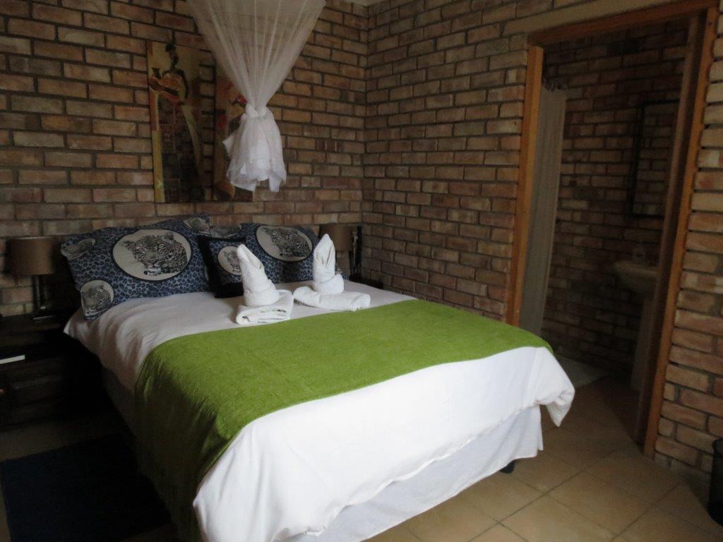 Melissa'S Guest House Kamanjab Ngoại thất bức ảnh