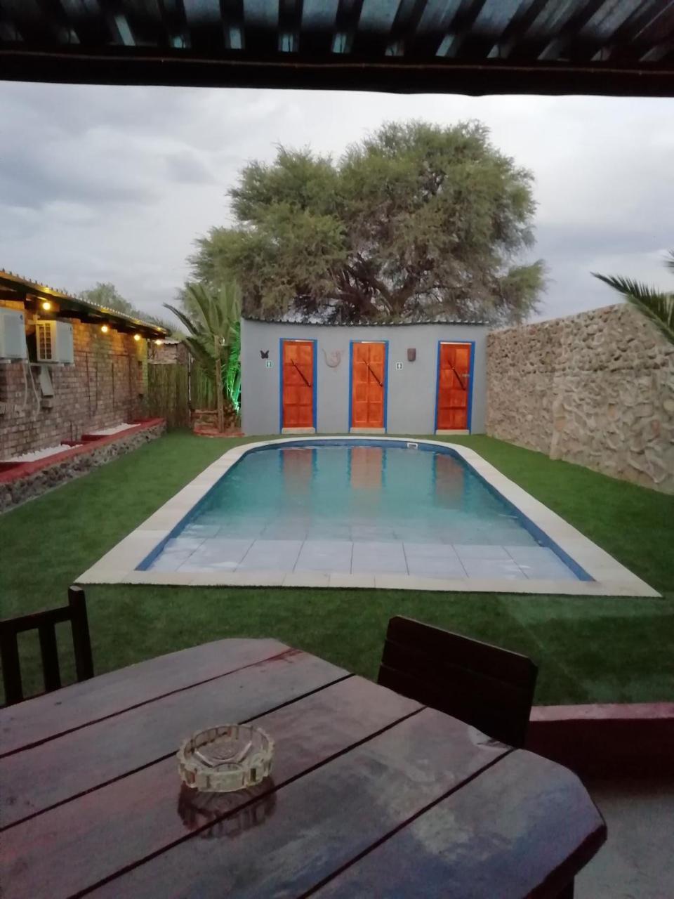 Melissa'S Guest House Kamanjab Ngoại thất bức ảnh